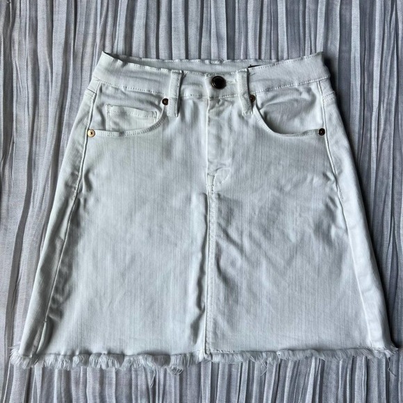 BlankNYC white denim jean skirt - Picture 1 of 5